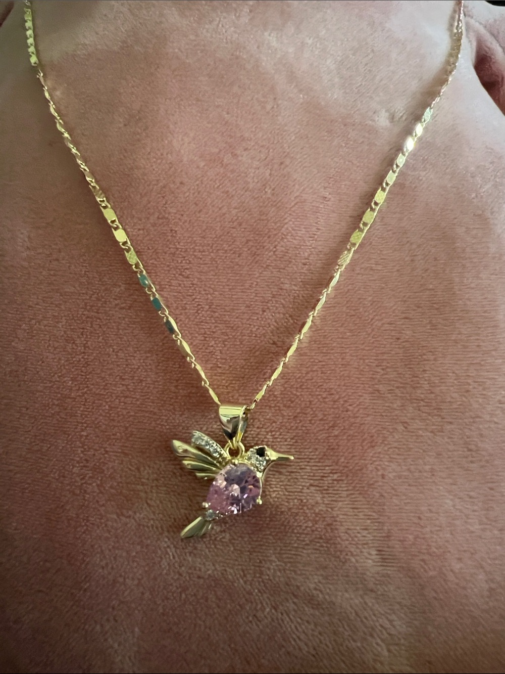 Premier Designs Gold Hummingbird Necklace with Pink Crystal - Picture 2 of 4